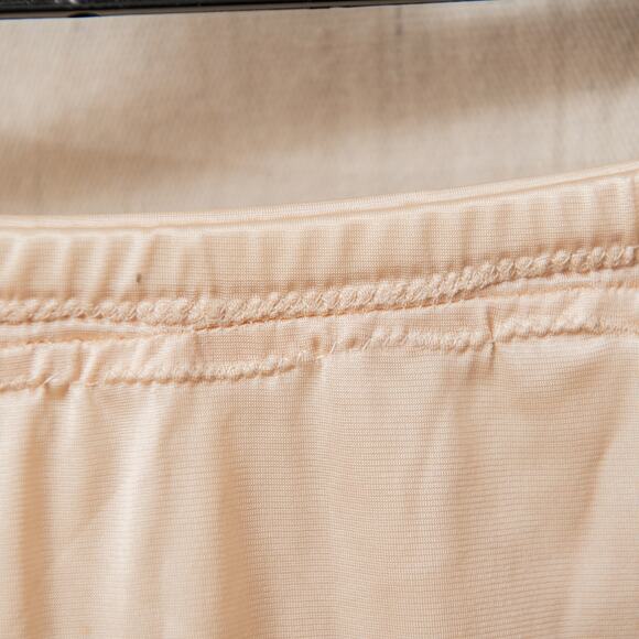 Set of 3 Vintage Lace Slips 1990s Polyester Knee Length Champagne Peach White - Picture 11 of 13